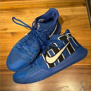 Kyrie 3 Duke size 12 m
